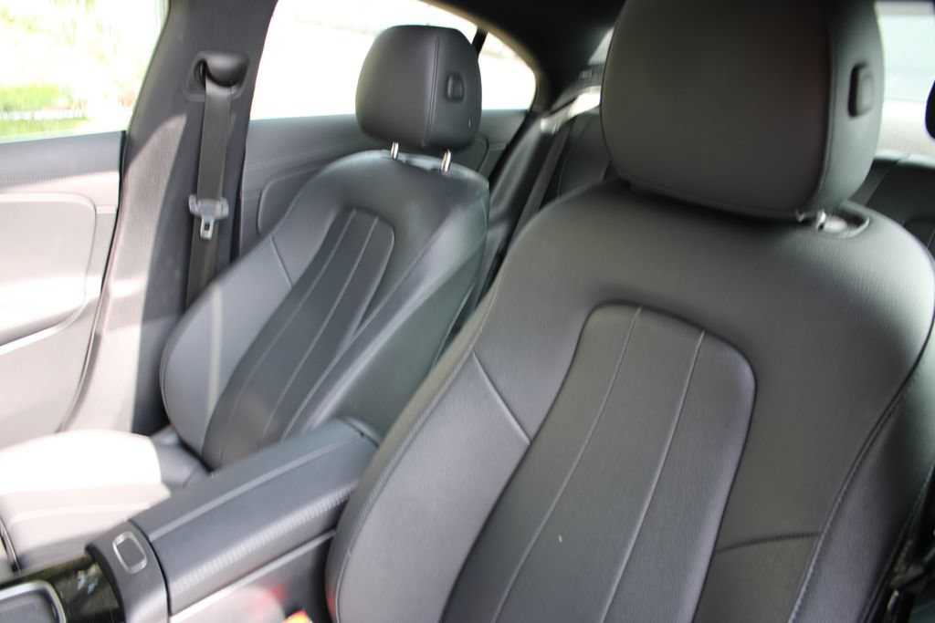 Used 2025 Mercedes-Benz CLA 250 image 9
