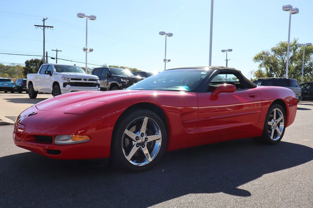 Used 2000 Chevrolet Corvette Convertible image 9