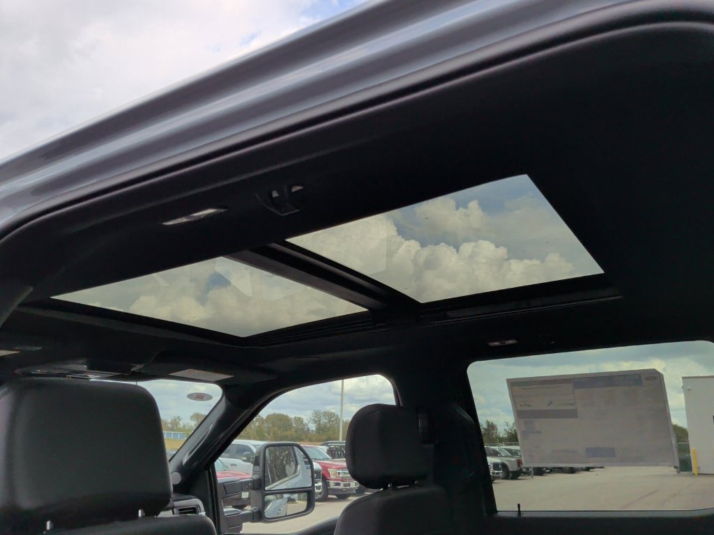 New 2027 Ford F250 Platinum w/ FX4 Off-Road Package AWD/4WD image 24