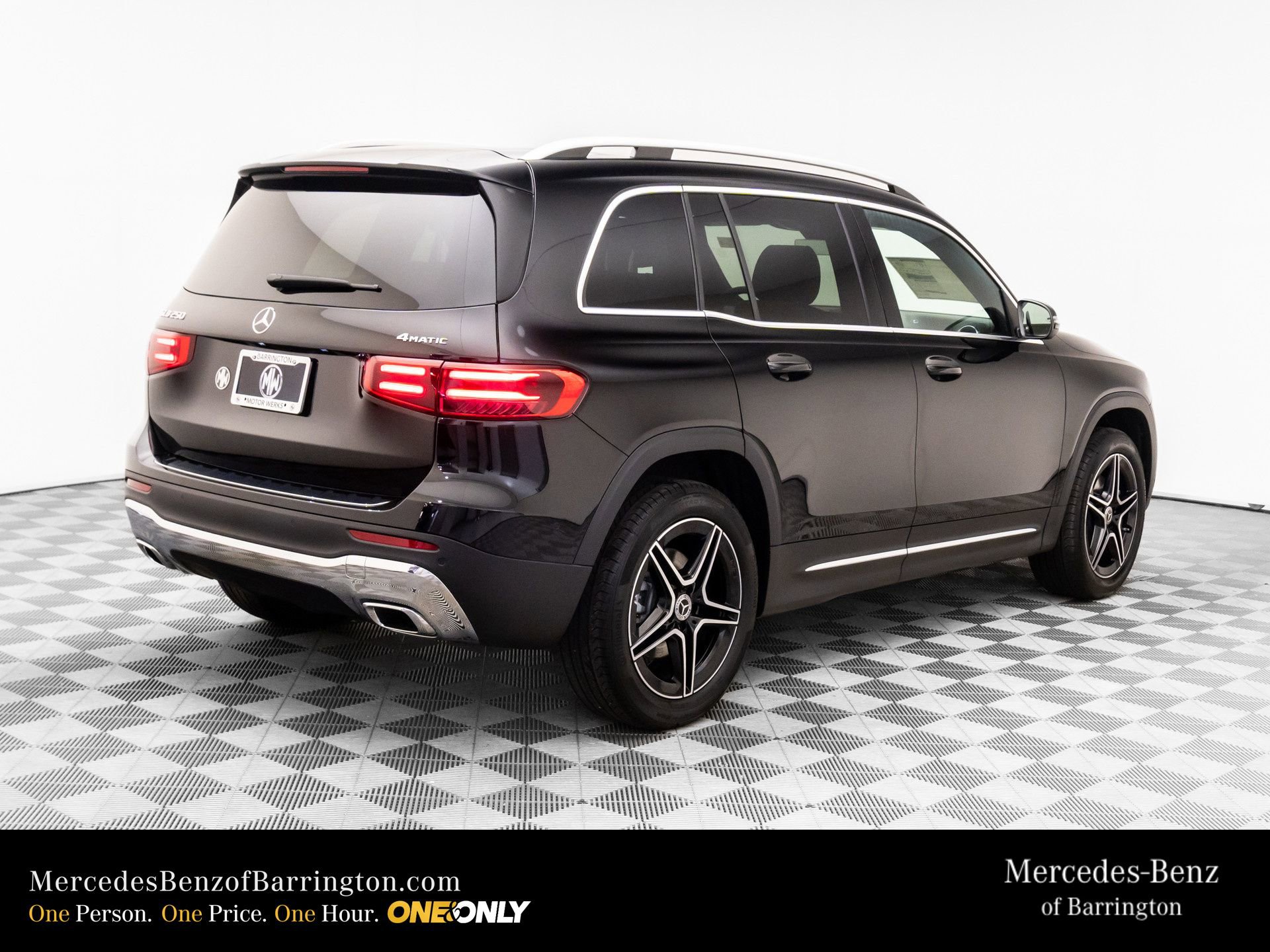 New 2026 Mercedes-Benz GLB 250 4MATIC image 6