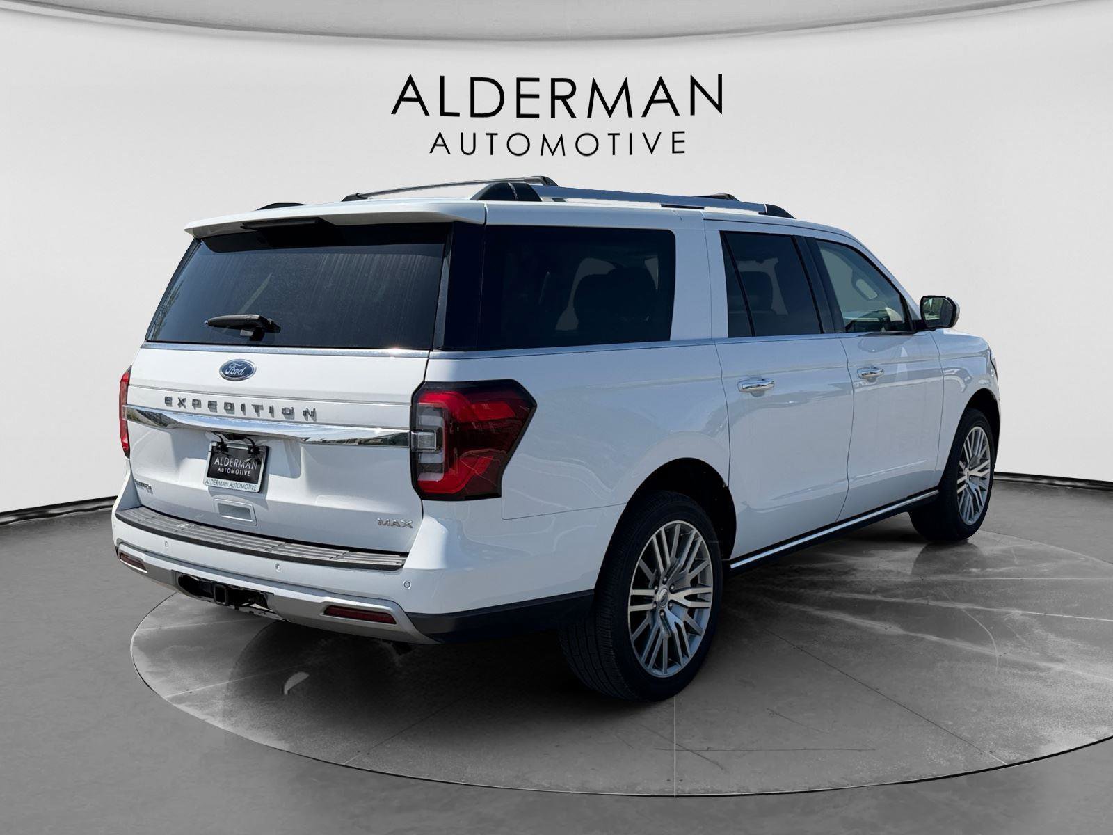 Used 2024 Ford Expedition Max Limited AWD/4WD image 5