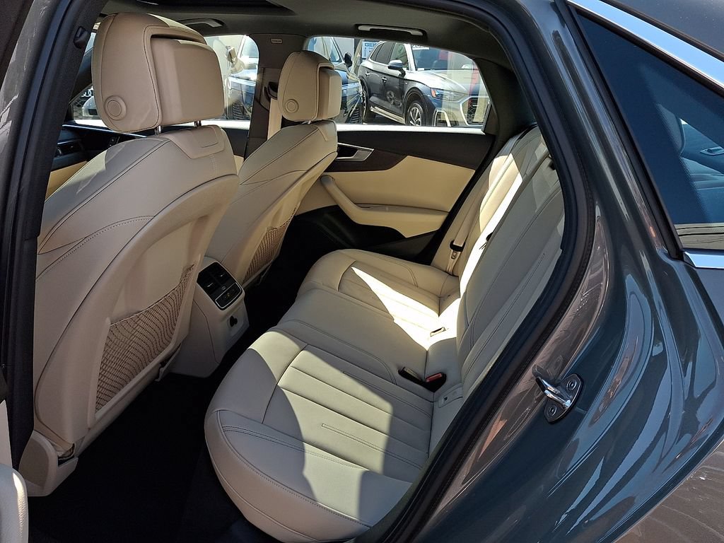 Used 2023 Audi A4 2.0T Premium w/ Convenience Package AWD/4WD image 10