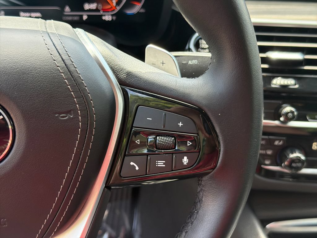 Used 2022 BMW 530i w/ Executive Package RWD image 26