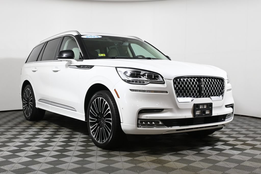 Used 2024 Lincoln Aviator Black Label AWD/4WD image 9