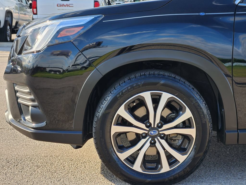 Used 2023 Subaru Forester Limited AWD/4WD image 10