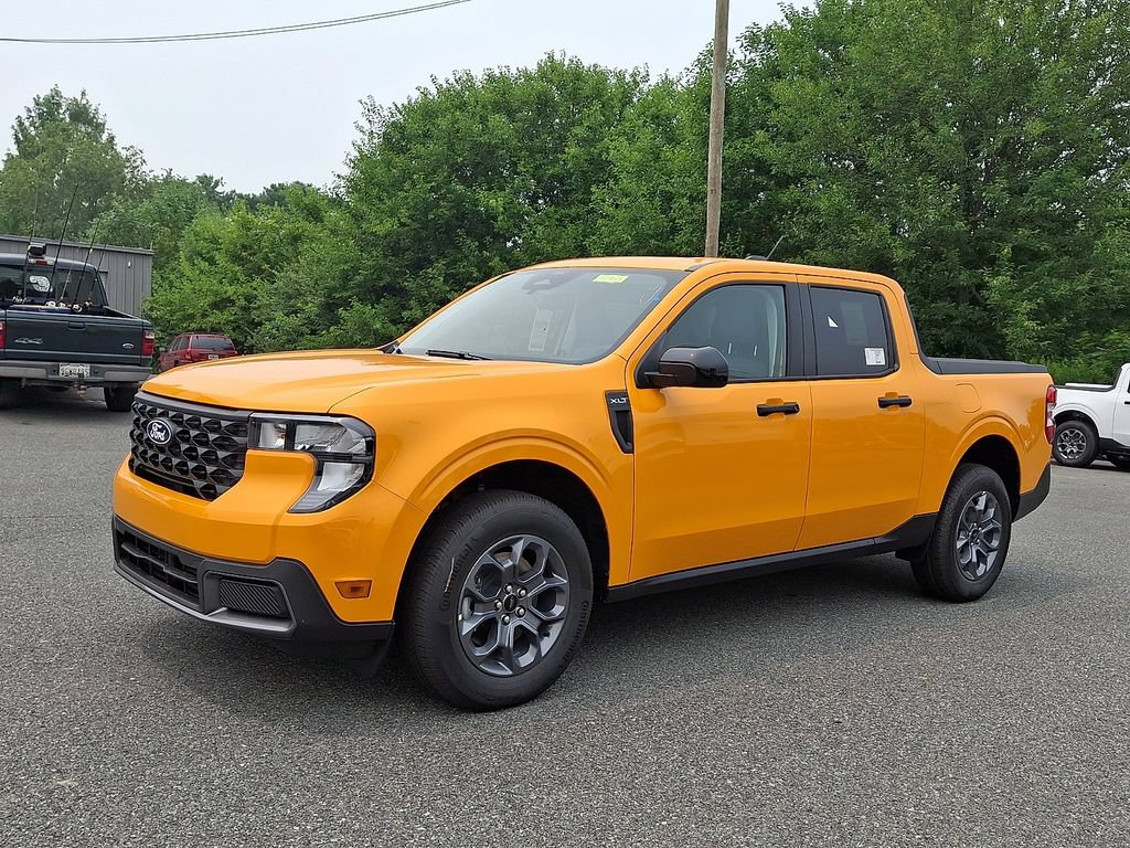 New 2026 Ford Maverick XLT w/ Equipment Group 301A AWD/4WD image 2