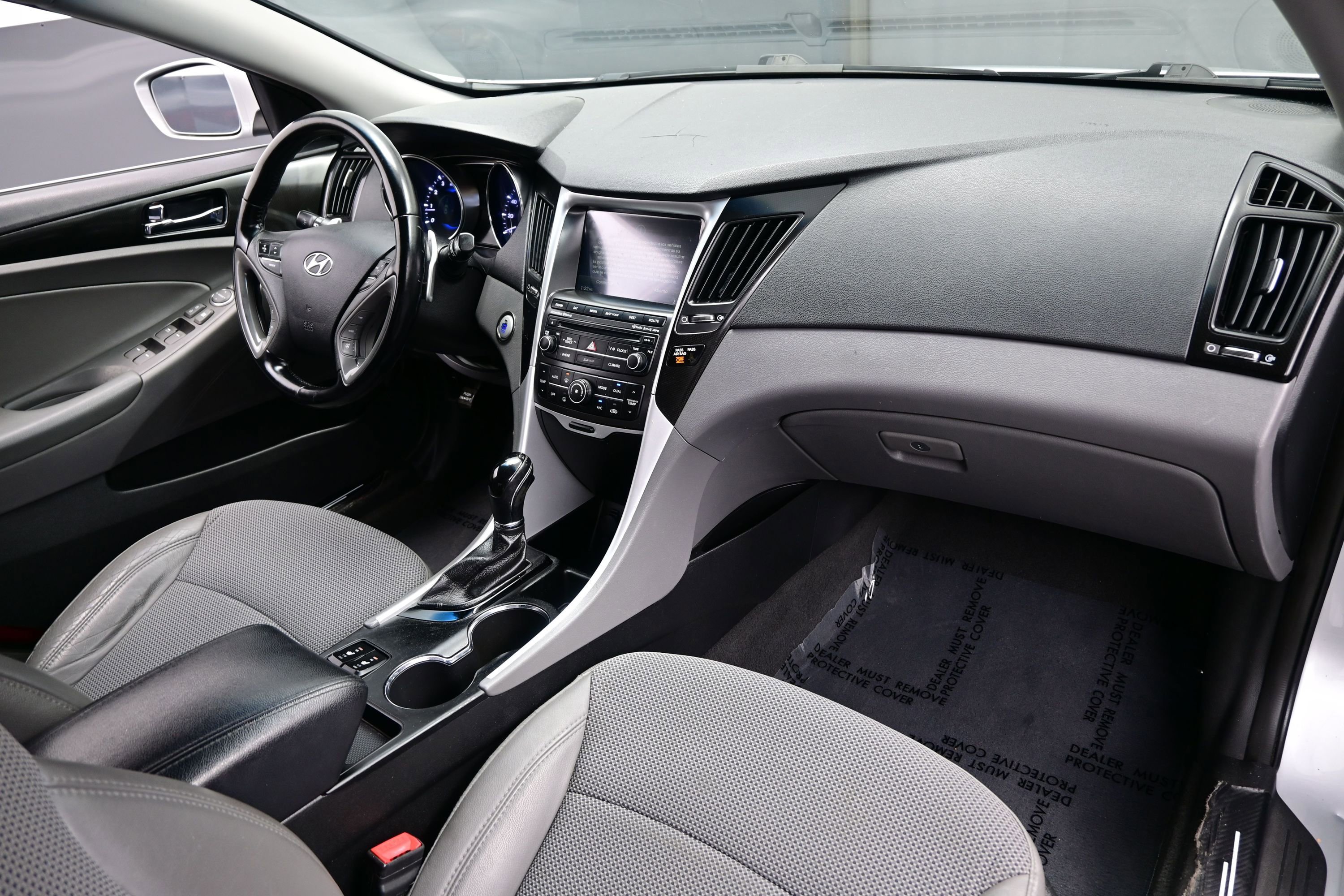 Used 2014 Hyundai Sonata SE w/ Premium Package 03 FWD image 13