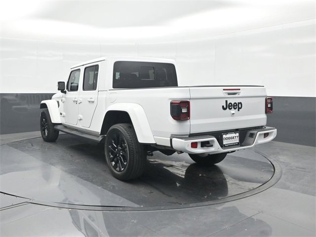 Used 2023 Jeep Gladiator Overland image 22