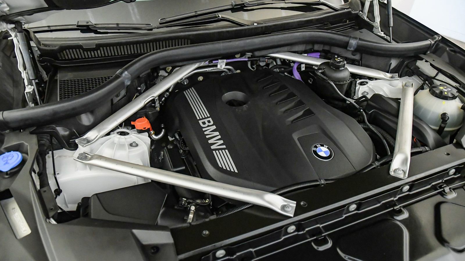 Certified 2024 BMW X5 xDrive40i w/ Premium Package AWD/4WD image 27