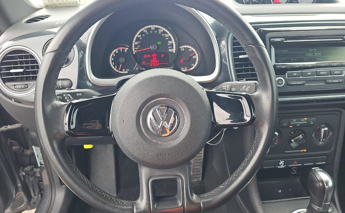 Used 2013 Volkswagen Beetle 2.0T image 10