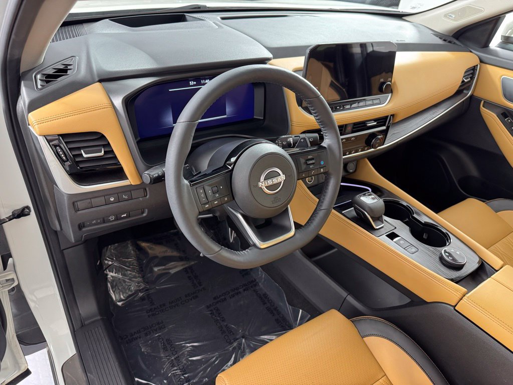 Used 2023 Nissan Rogue Platinum w/ Platinum Premium Package AWD/4WD image 14