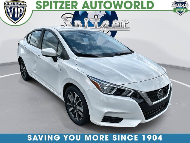 Used 2022 Nissan Versa SV FWD image 1