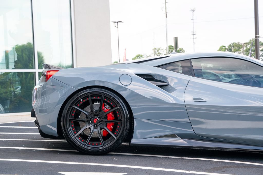 Used 2016 Ferrari 488 GTB RWD image 12
