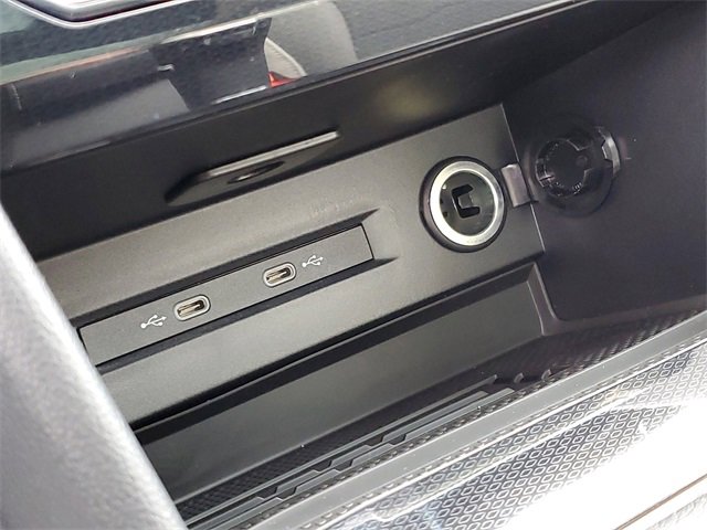 New 2026 Volkswagen Taos SE image 30