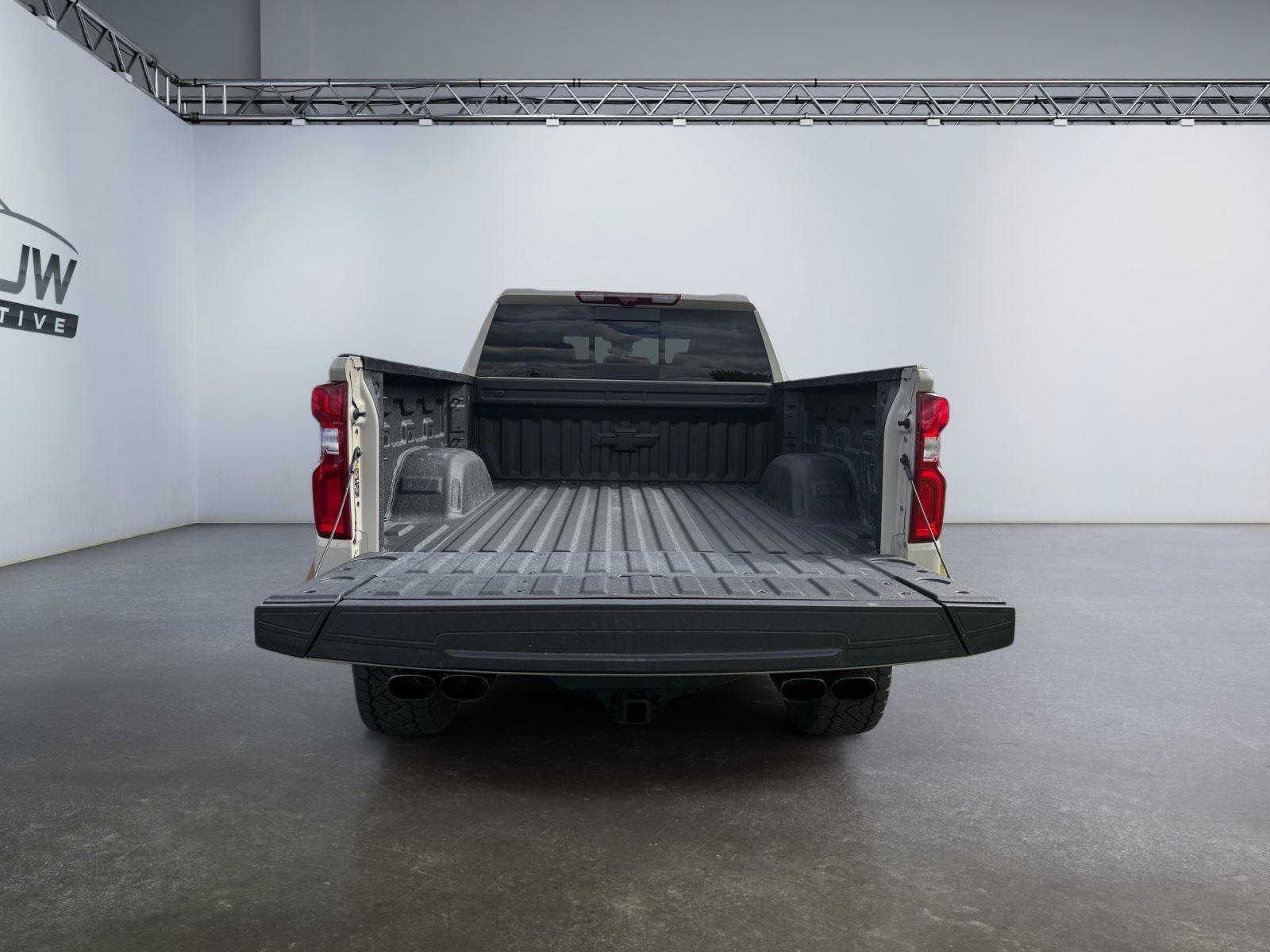 New 2026 Chevrolet Silverado 1500 ZR2 w/ Dark Appearance Package AWD/4WD image 24