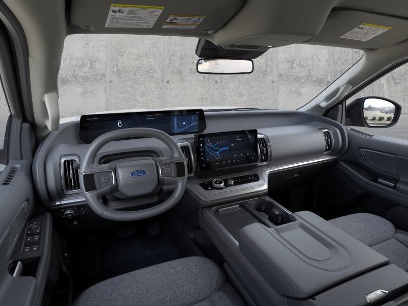 New 2025 Ford Expedition Active AWD/4WD image 13