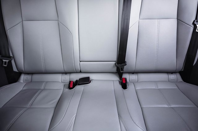 Used 2024 Land Rover Range Rover Velar Dynamic SE image 19