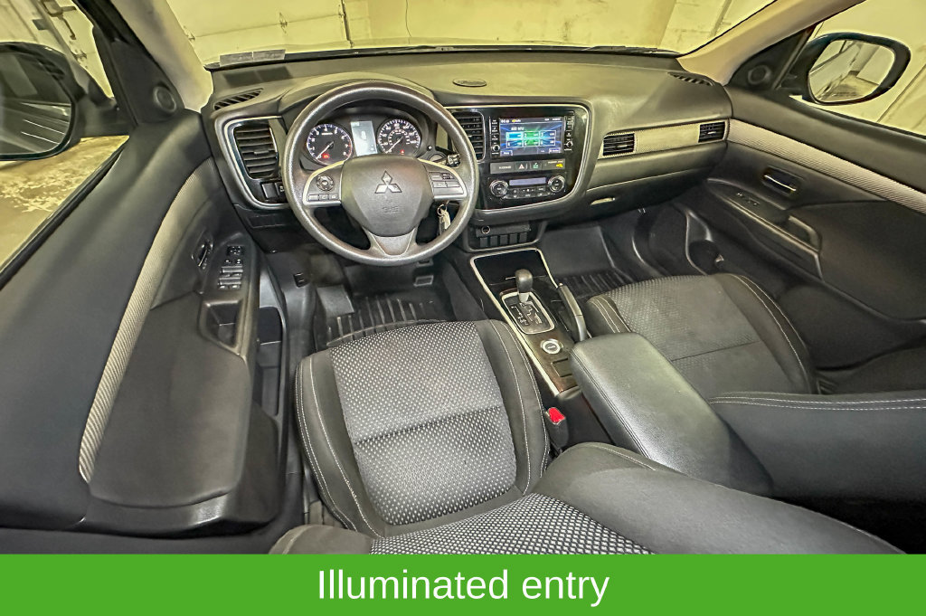 Used 2018 Mitsubishi Outlander AWD image 13