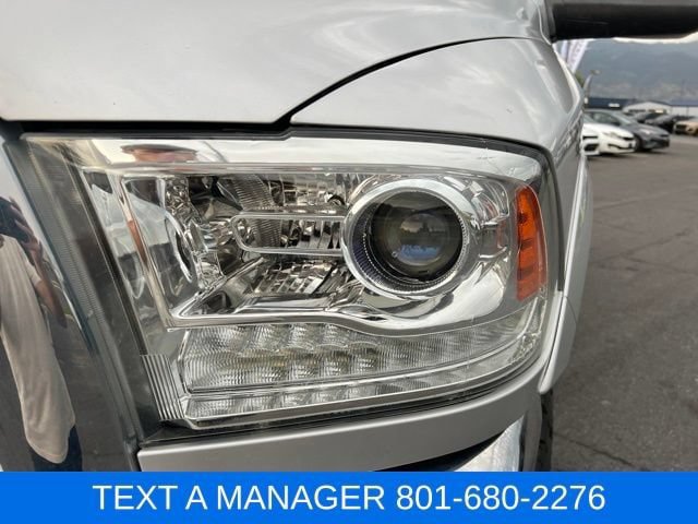 Used 2017 RAM 3500 Laramie w/ Convenience Group AWD/4WD image 12