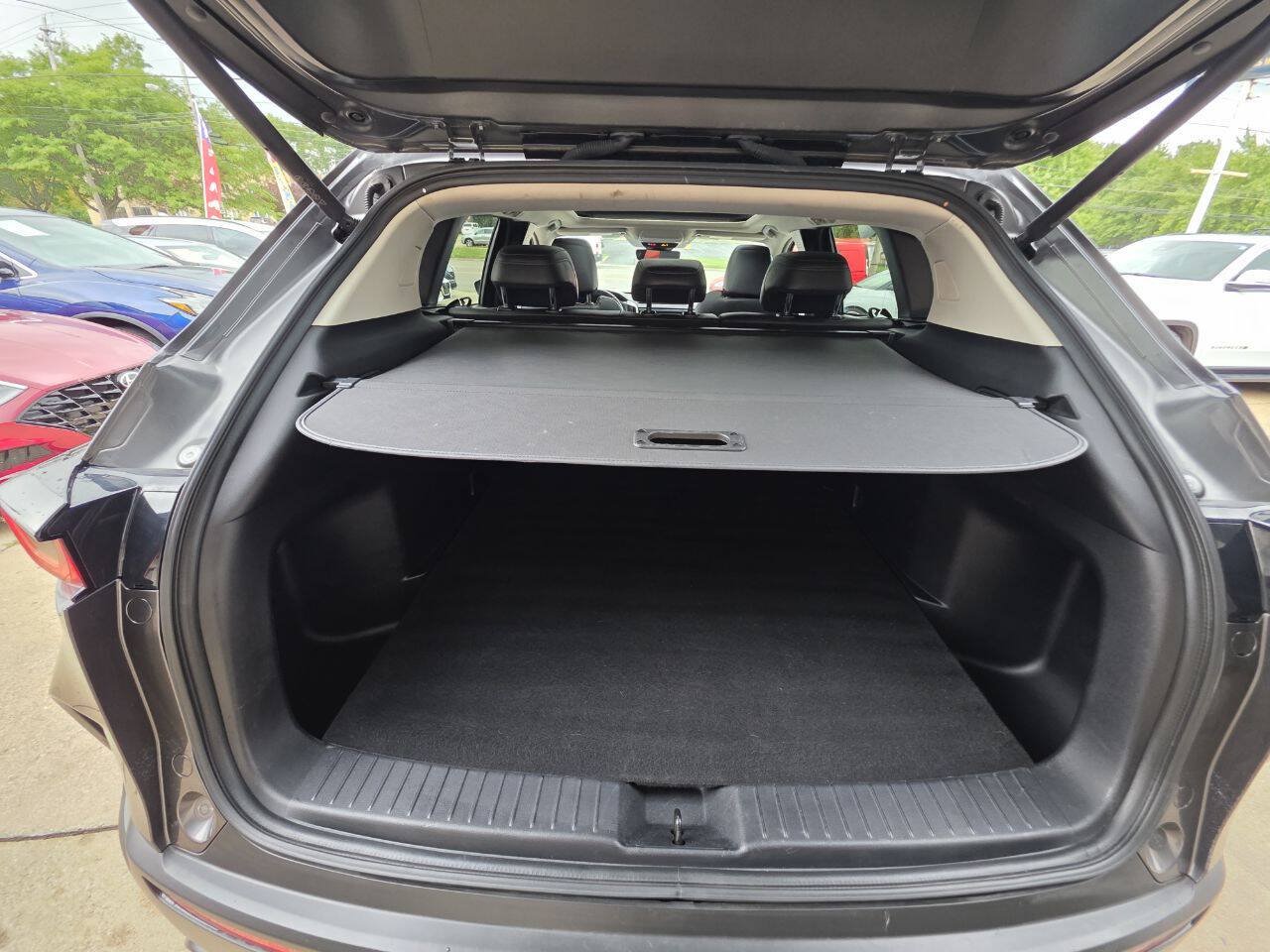 Used 2023 MAZDA CX-50 AWD 2.5 S w/ Cargo Package image 17