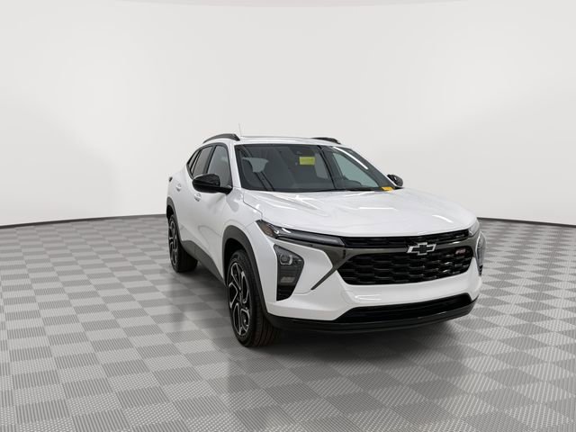 Certified 2024 Chevrolet Trax RS w/ Sunroof Package image 3