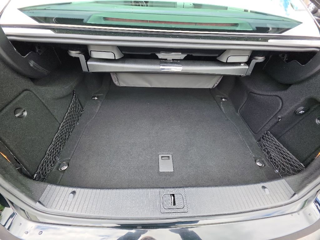 Used 2013 Mercedes-Benz E 350 4MATIC Sedan image 30
