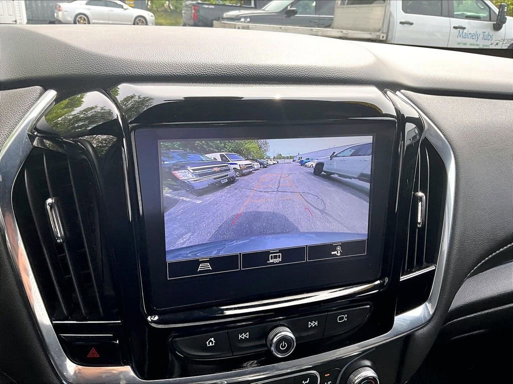 Used 2023 Chevrolet Traverse LT AWD/4WD image 19