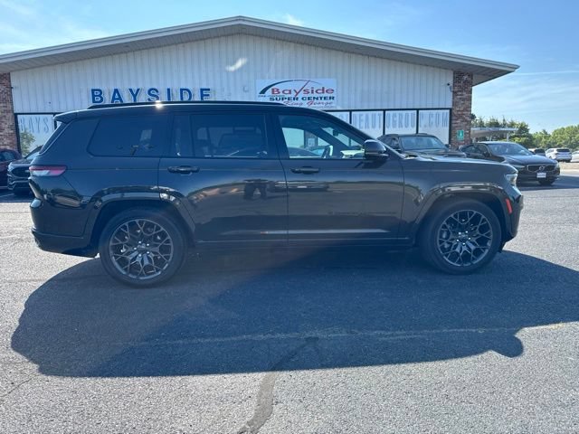 Used 2025 Jeep Grand Cherokee L Summit AWD/4WD image 6