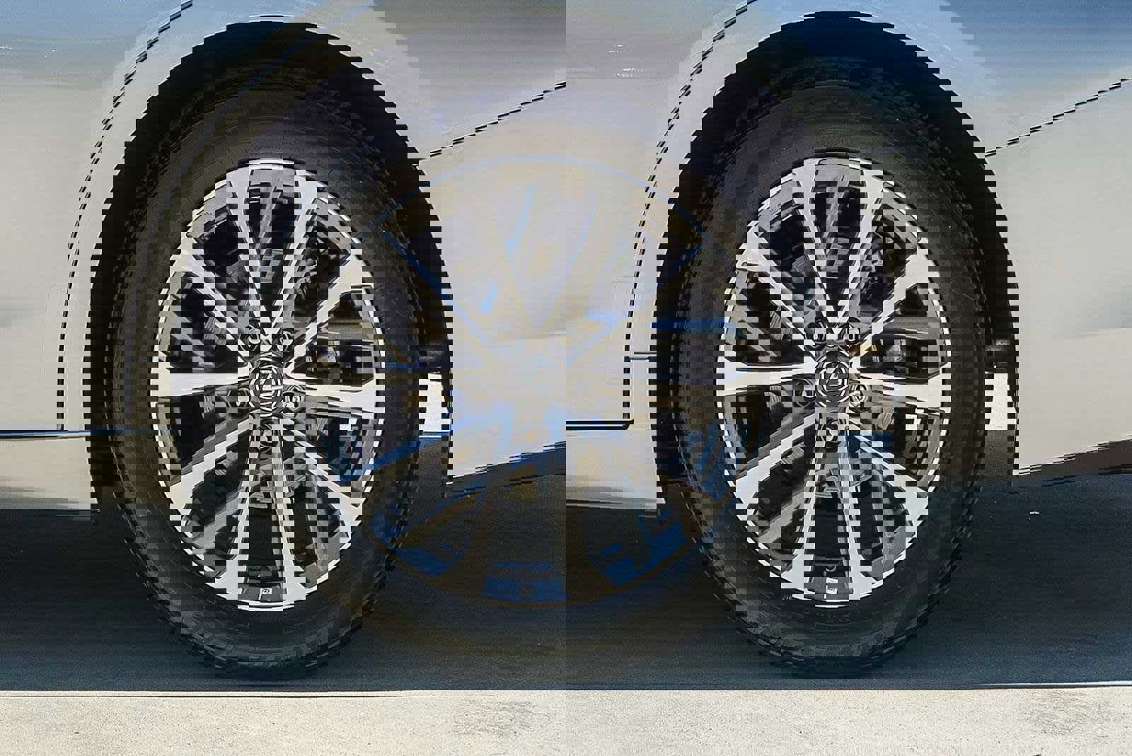 Used 2025 Lexus ES 350 FWD image 10