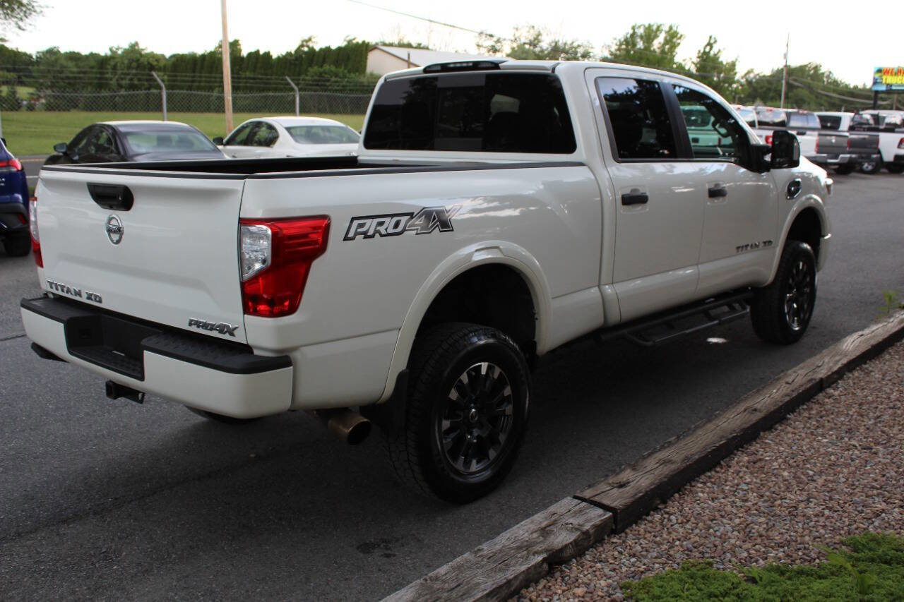 Used 2019 Nissan Titan PRO-4X image 6