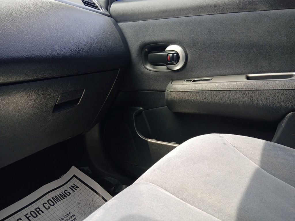 Used 2009 Nissan Versa 1.8 S w/ PWR Pkg FWD image 19
