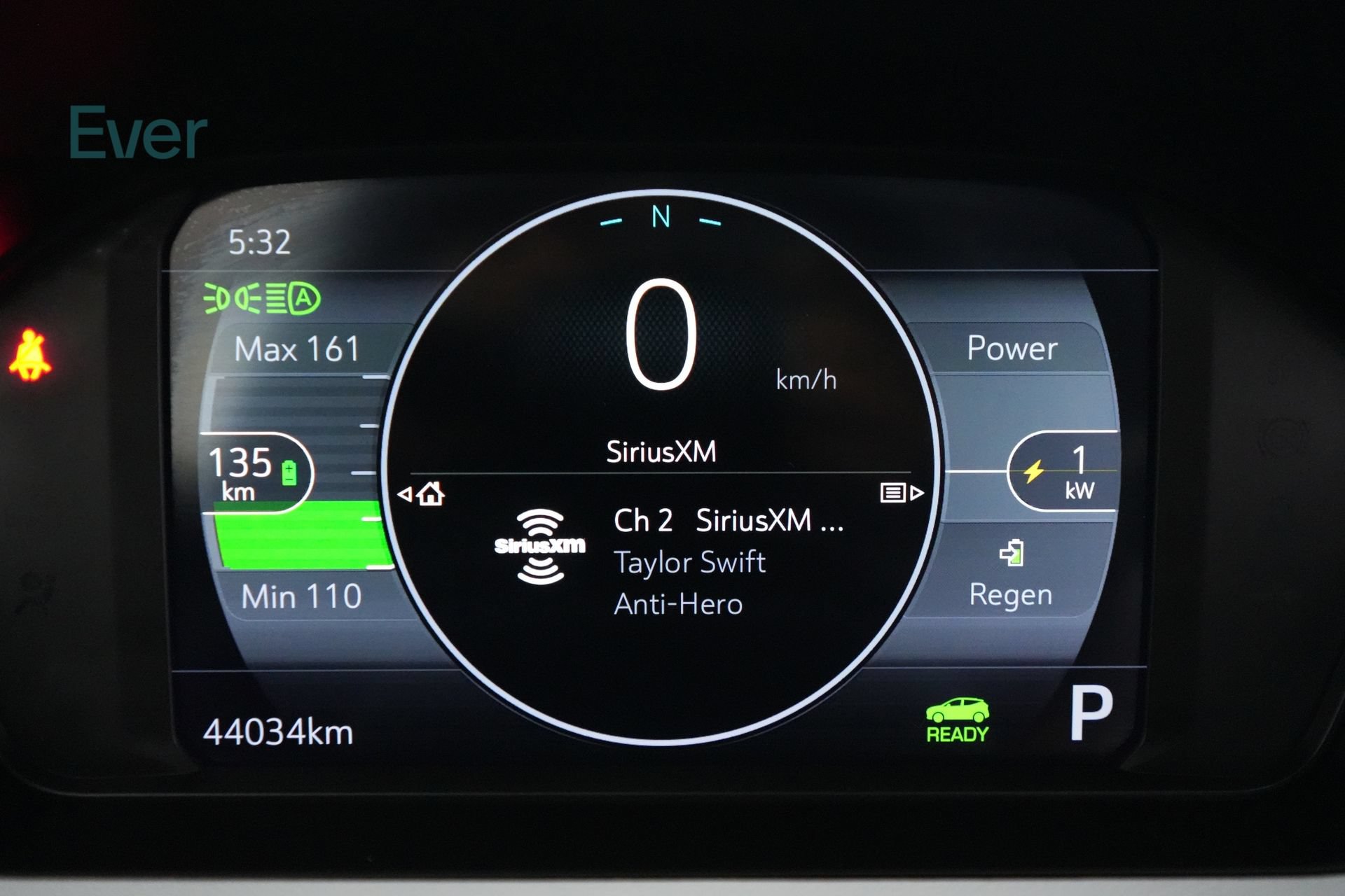 Used 2023 Chevrolet Bolt EUV Premier FWD image 7