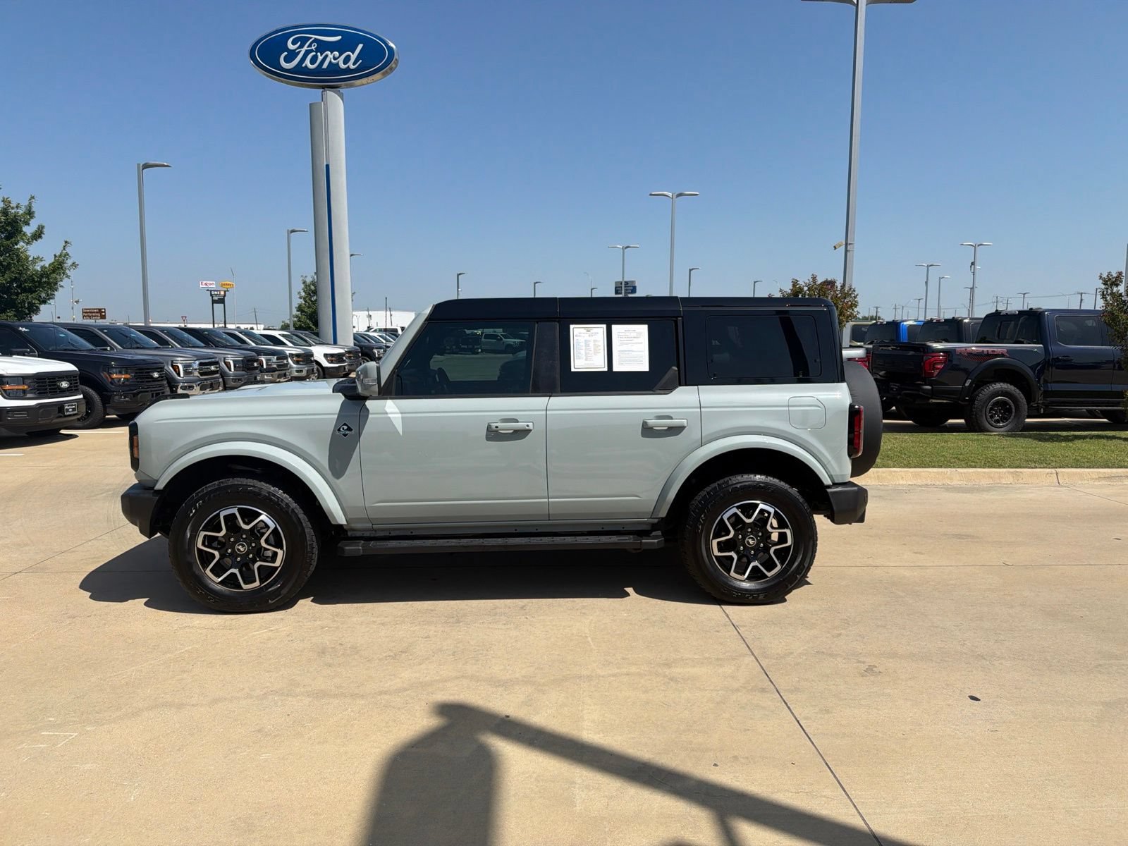 Certified 2024 Ford Bronco Outer Banks AWD/4WD video 2