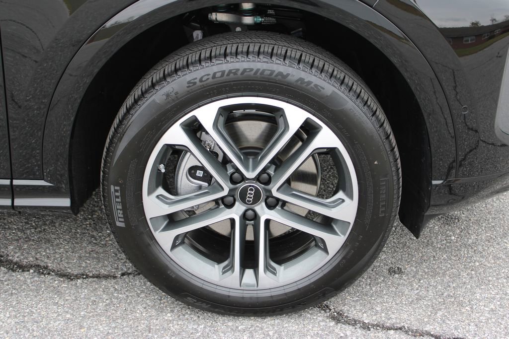 New 2025 Audi Q5 Premium w/ Convenience Package image 34