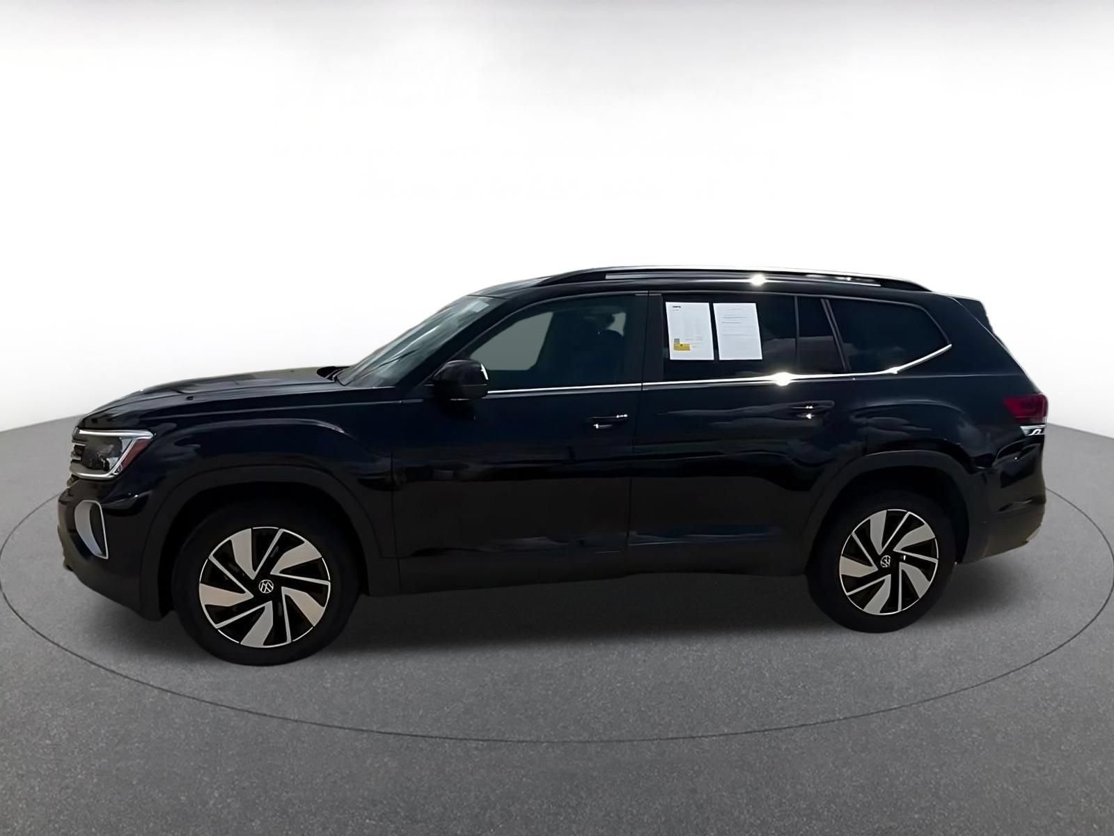 Used 2026 Volkswagen Atlas SE AWD/4WD image 8