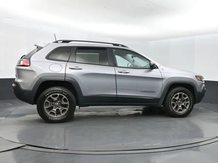 Used 2021 Jeep Cherokee Trailhawk w/ Premium Leather Package image 4