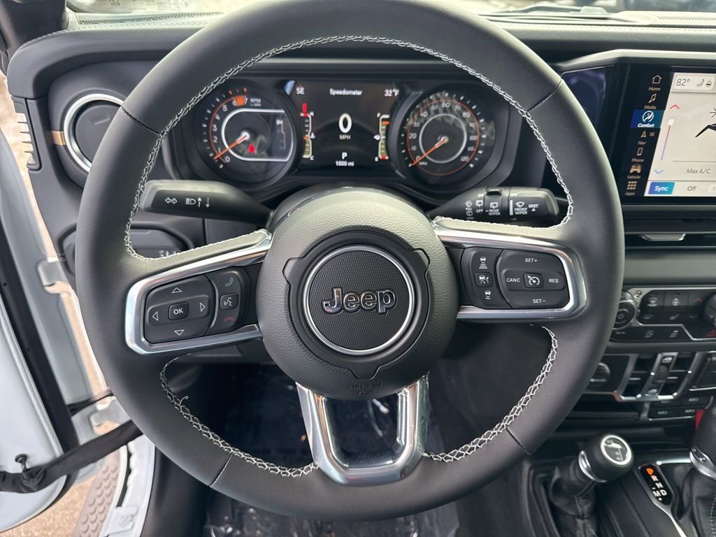 Certified 2025 Jeep Wrangler Sahara AWD/4WD image 10