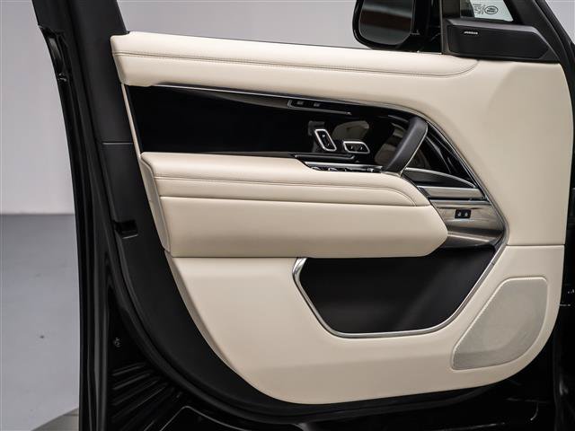 Used 2024 Land Rover Range Rover SE AWD/4WD image 22