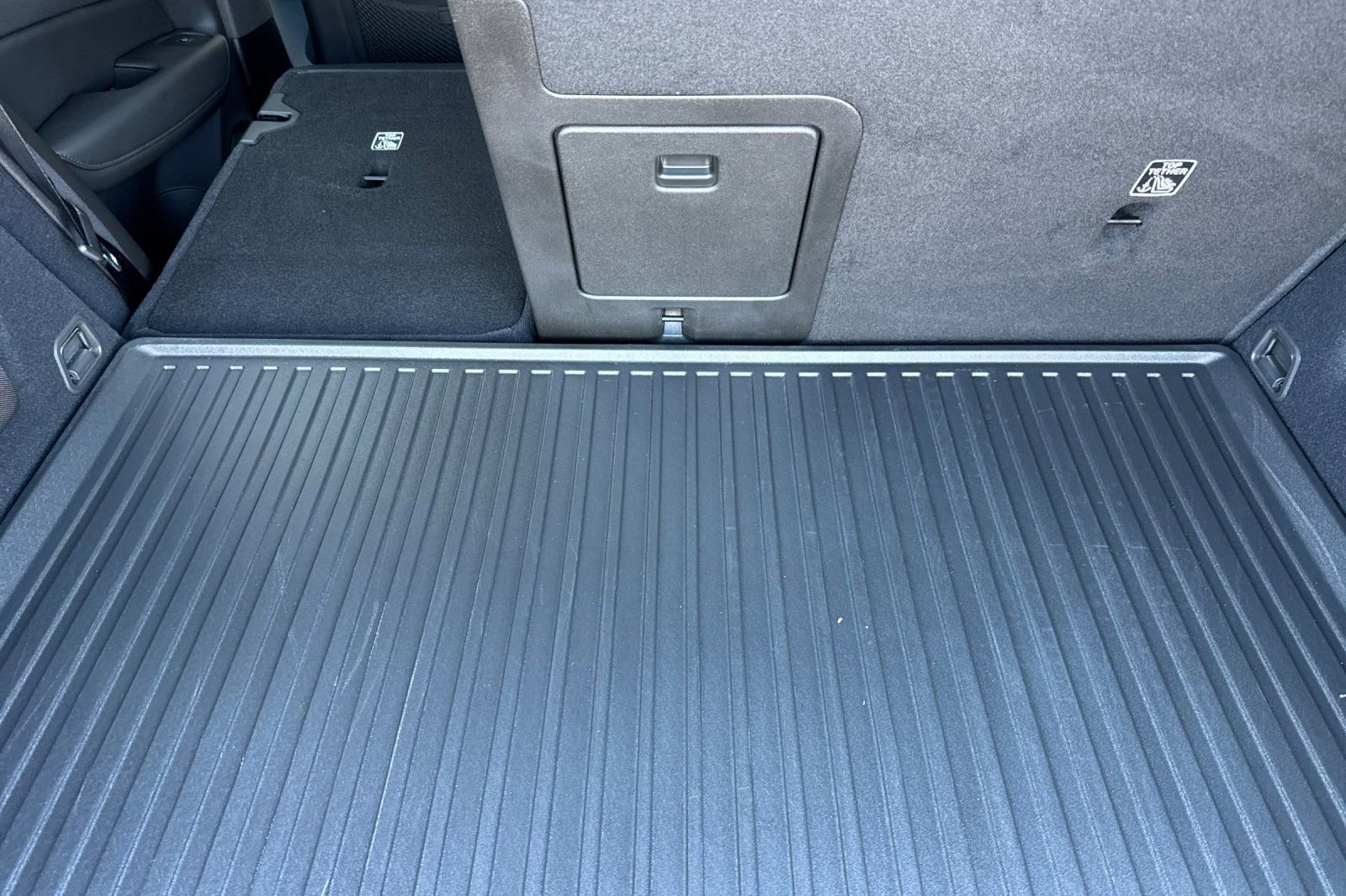 Used 2025 Volvo XC60 B5 Core w/ Protection Package Premier image 16