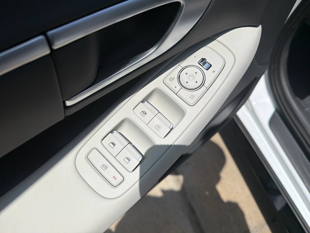 New 2026 Hyundai Sonata SEL FWD image 15