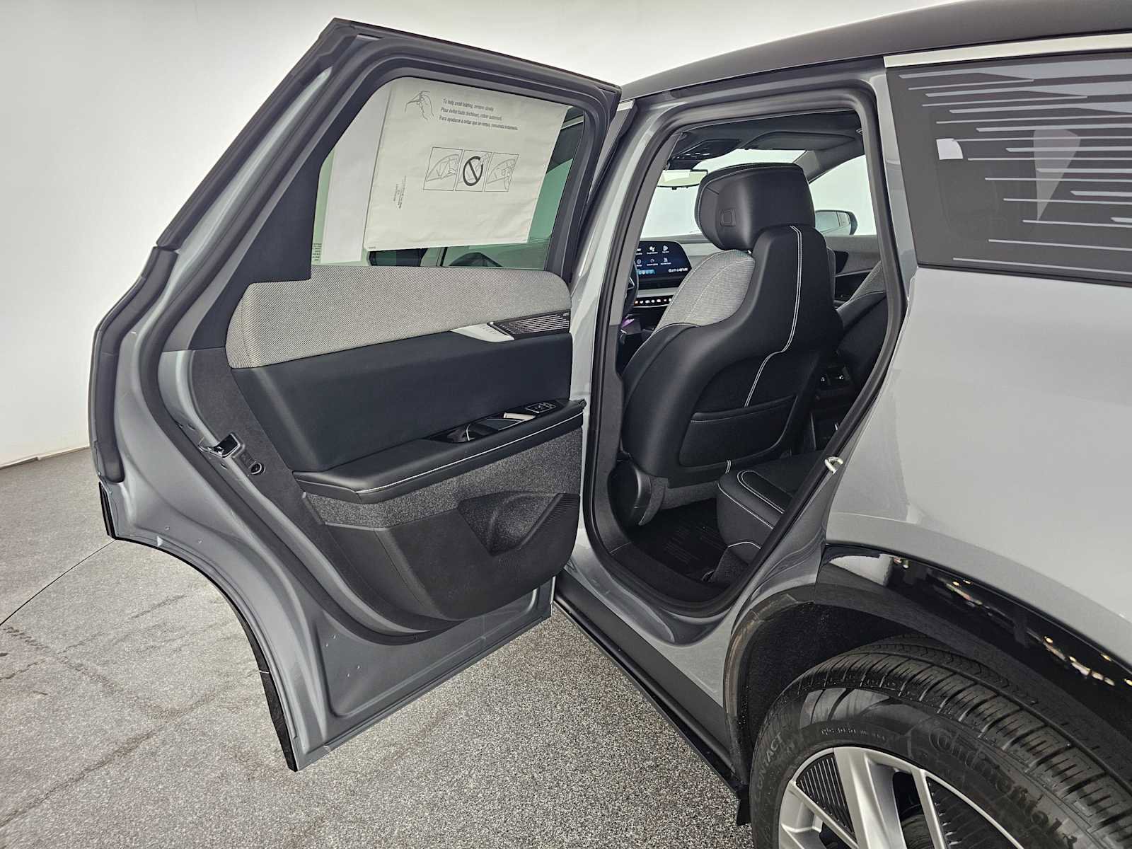 New 2026 Cadillac Optiq Luxury 1 image 15