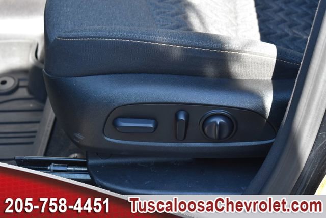 Used 2024 Chevrolet Equinox LT w/ LPO, Floor Liner Package image 19
