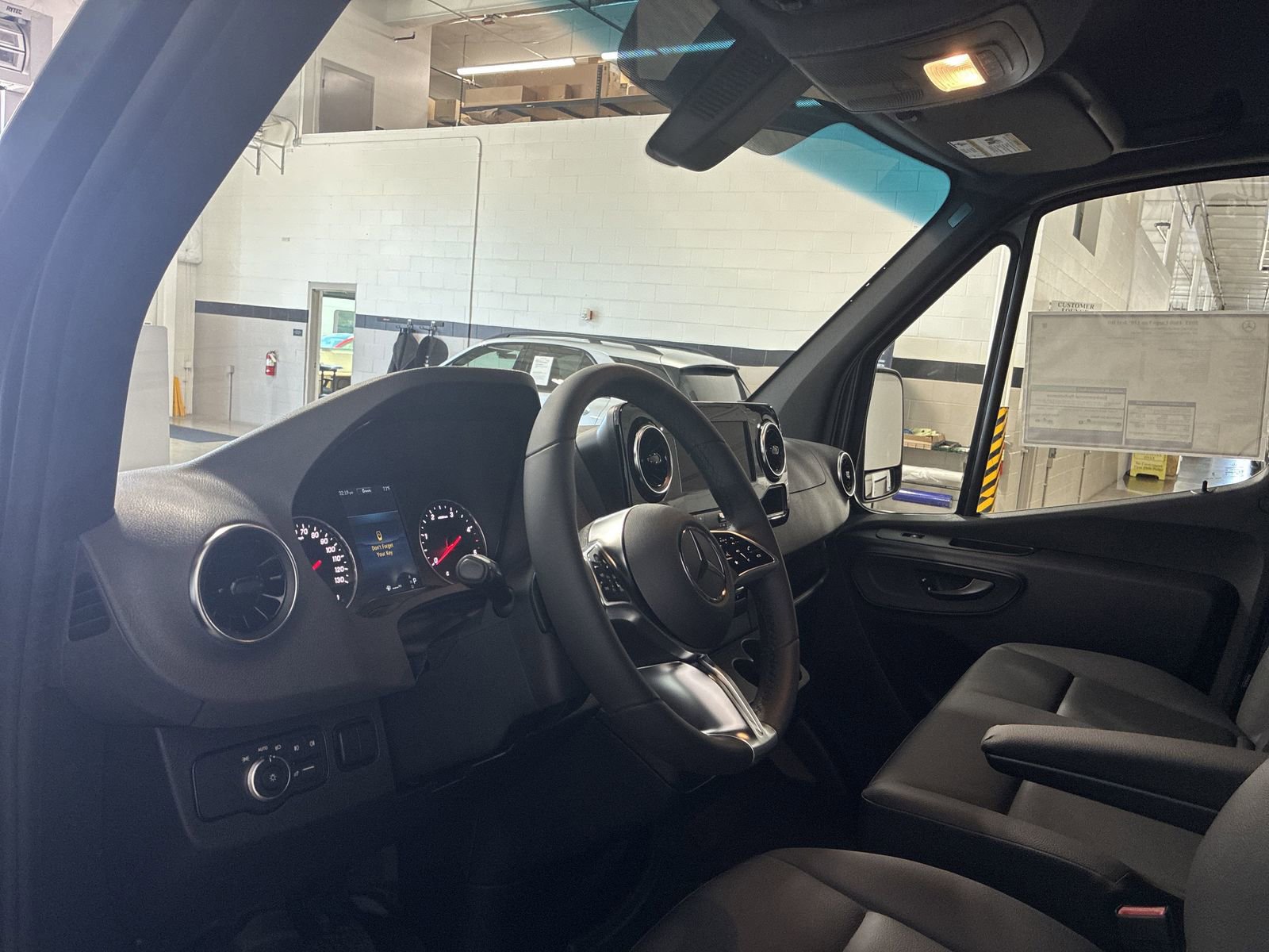 New 2025 Mercedes-Benz Sprinter 4500 image 11