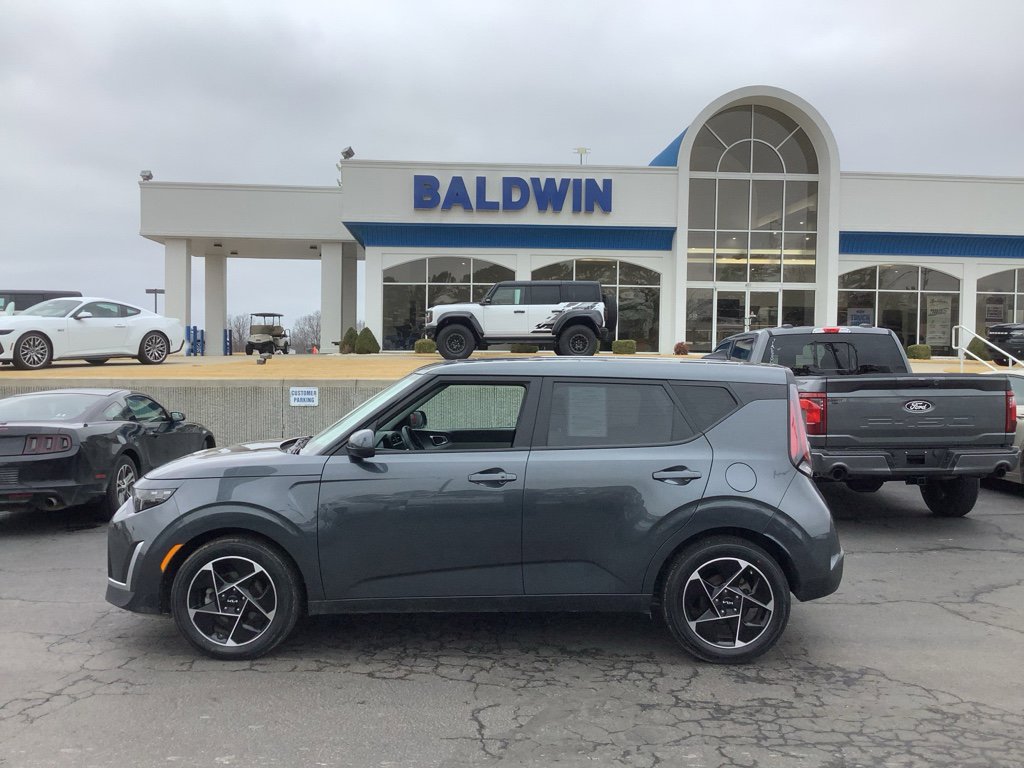 Used 2024 Kia Soul EX image 4