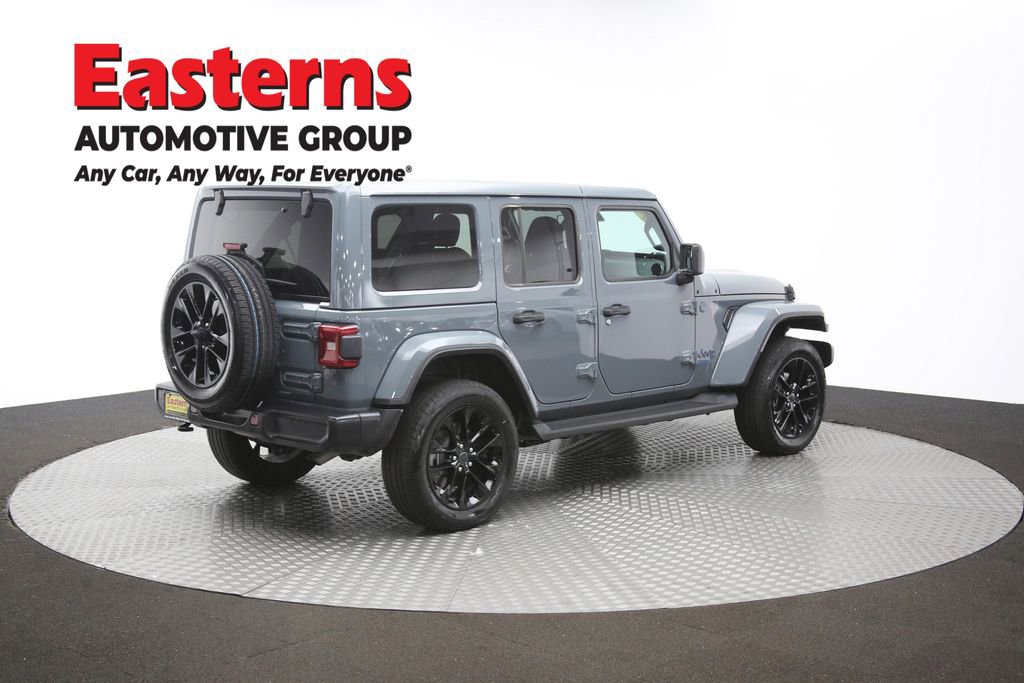 Used 2025 Jeep Wrangler Unlimited Sahara image 41