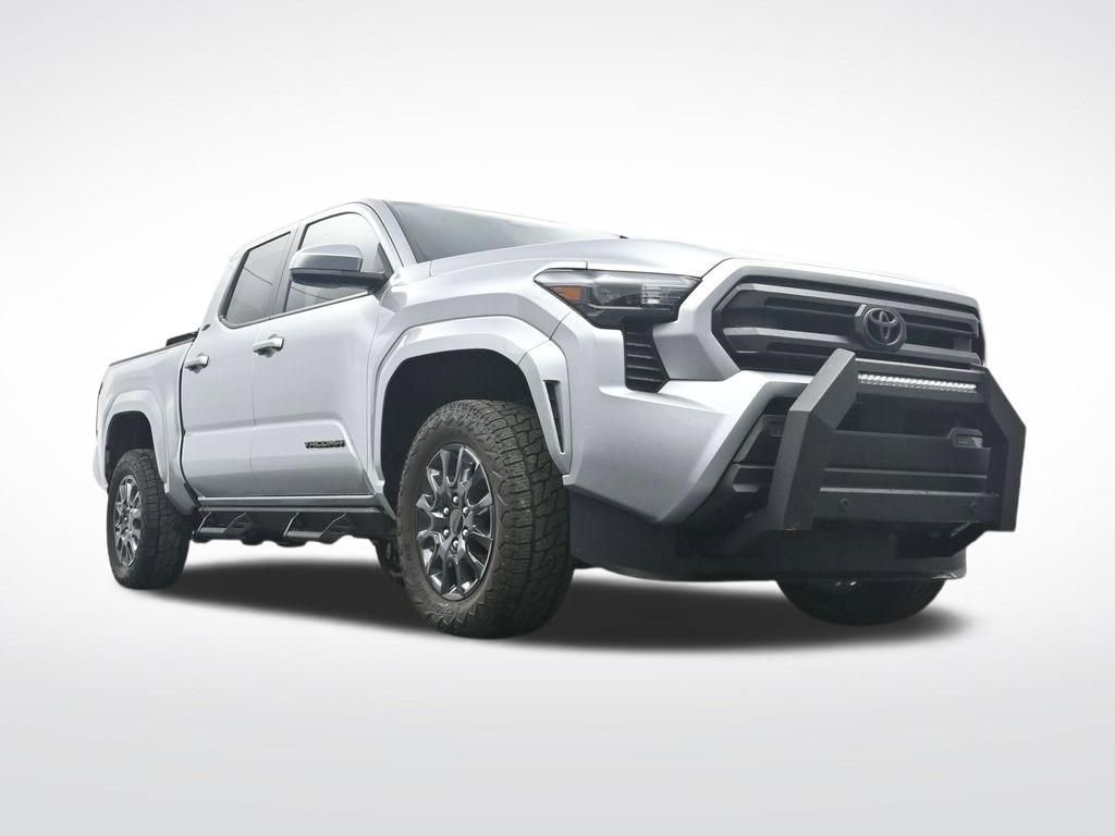 Used 2025 Toyota Tacoma SR5 AWD/4WD image 31
