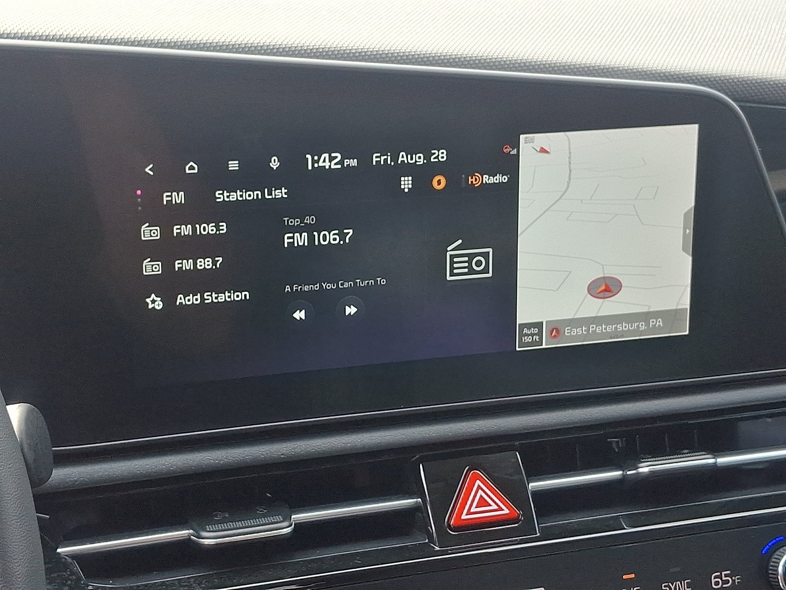 Used 2025 Kia Niro SX Touring FWD image 18