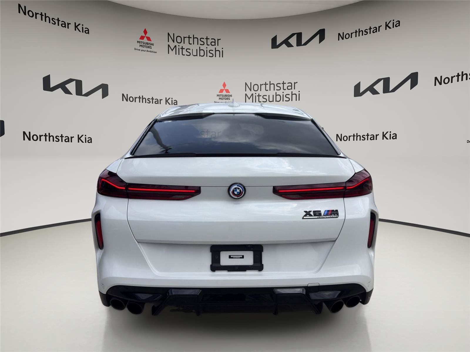 Used 2022 BMW X6 M w/ Competition Package AWD/4WD image 3