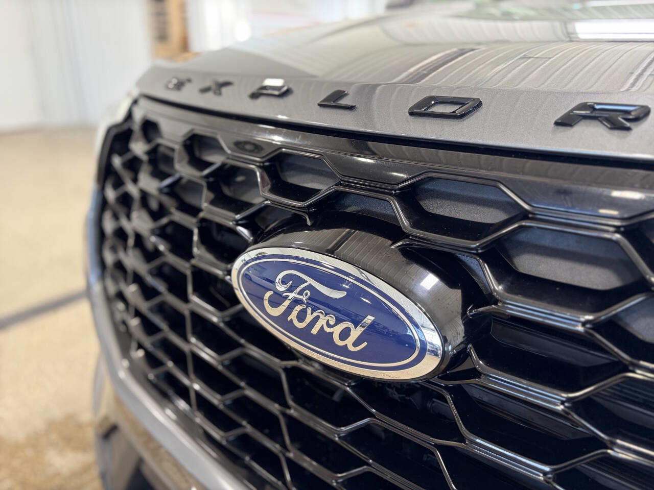 Used 2025 Ford Explorer ST-Line w/ ST-Line Street Pack image 36