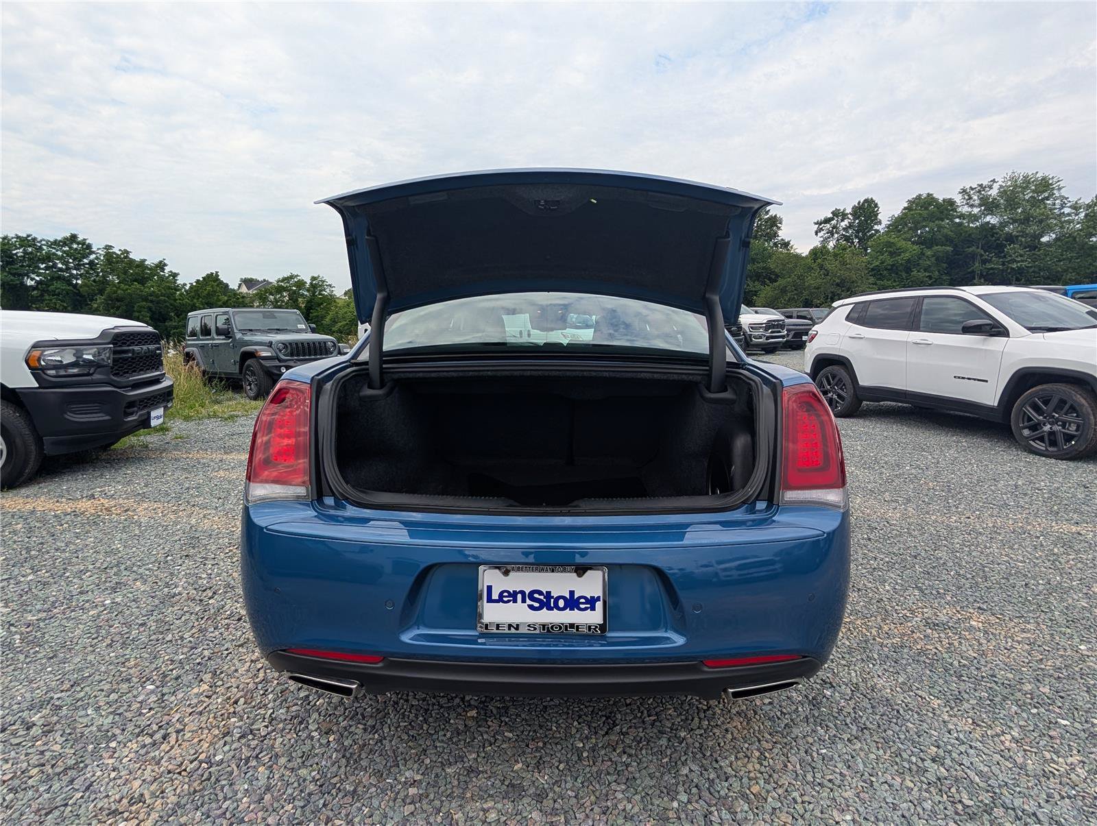 Used 2023 Chrysler 300 Touring L w/ Popular Equipment Group AWD/4WD image 14